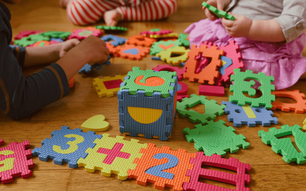 【USED】Early Maths (Preschool 3+) Learning Resources Early Math MathLink Cube Activity Set