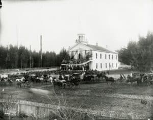 Black and white photo of former Washington State Governor Elisha Ferry's 1889 Inauguration.